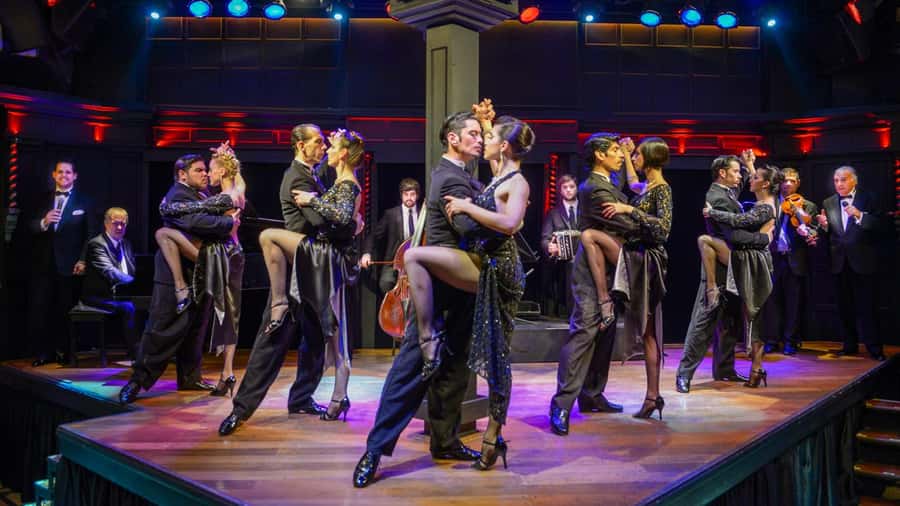 Buenos Aires Tango Show and Dinner in El Querandi - A dinner with more choice than the usual show menu