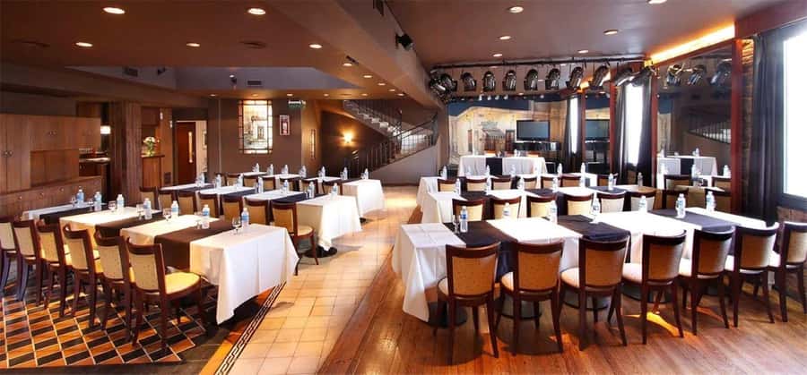 Buenos Aires: Tango Show at El Viejo Almacen - Expect a late return to your hotel