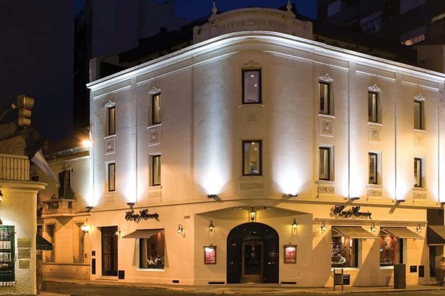 Buenos Aires: Tango Show "Viejo Almacén" & optional dinner - The evening begins with hotel pickup