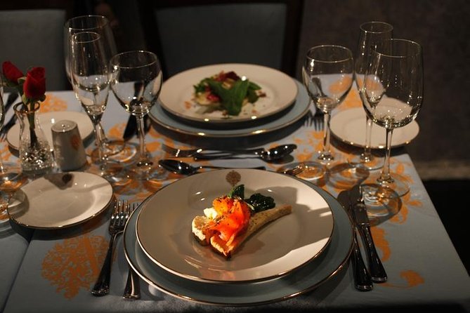 Cafe de los Angelitos Skip the Line Tango Show Optional Dinner - Finding the right seat at Café de los Angelitos