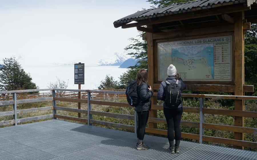Calafate: Perito Moreno Glacier Guided Full-Day Tour - Crossing the Patagonian Steppe into the national park