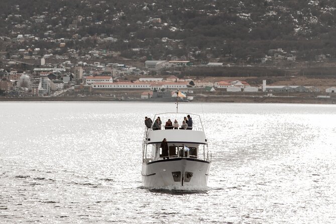 Catamaran Tour through the Beagle Channel and Penguins in Isla Martillo - From Ushuaia’s port into the Beagle Channel