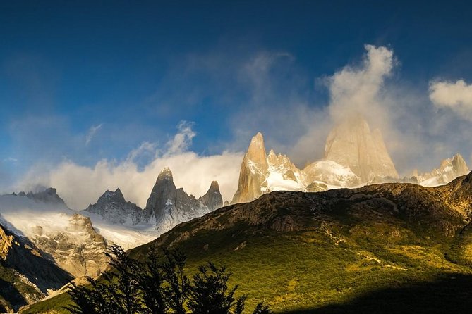 Chalten Trekking Lake of the Three : from Calafate with guide - Starting at Hosteria El Pilar