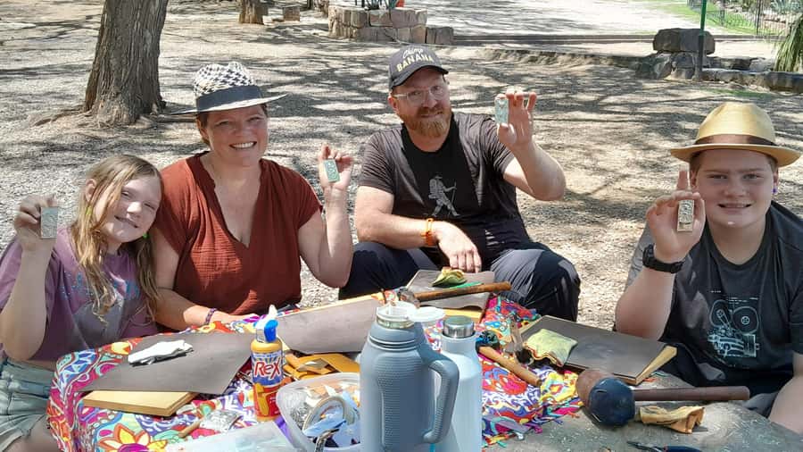 City of Salta: Alpaca and leather handicraft workshop in the open air! - Turning alpaca into a personal design
