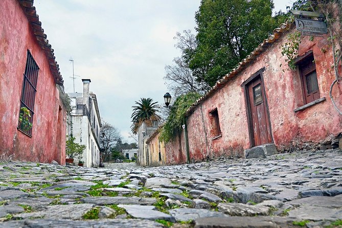 Colonia del Sacramento Private Day Tour from Buenos Aires - Barrio Histórico: Four Hours Among Old Streets