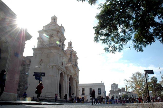 Cordoba City Tour - Government House, University City, and the Urban Man