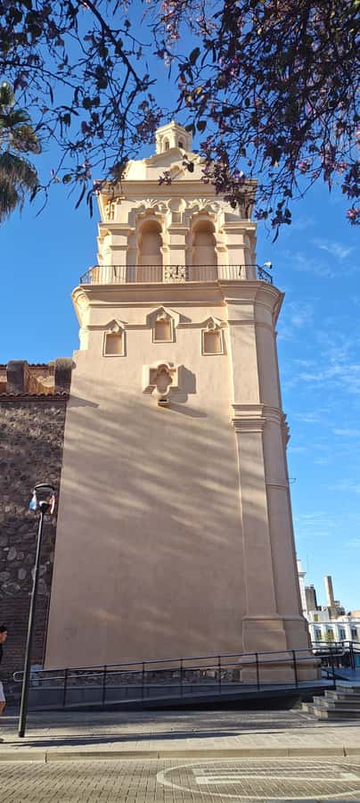 Cordoba citytour - Art, parks, and the city beyond the center