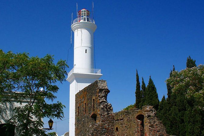Day Tour in Colonia del Sacramento - Entering Through Puerta de la Ciudadela