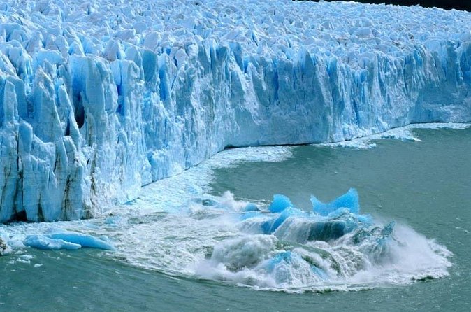Day Tour to the Perito Moreno Glacier from El Calafate - Entering Los Glaciares National Park