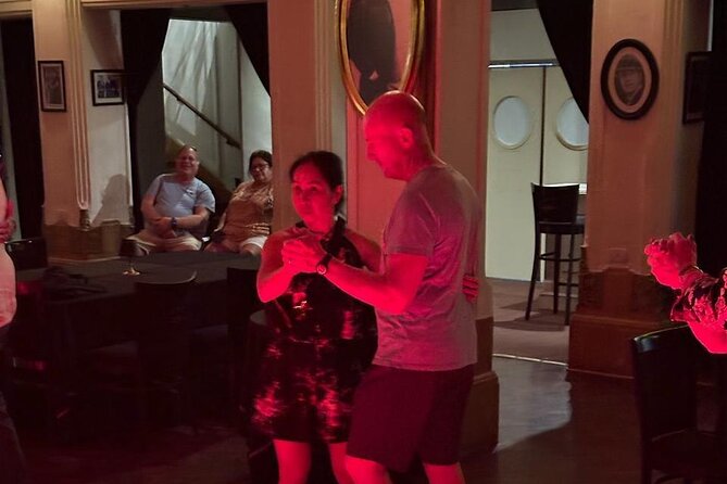 Dinner and Show with Beginner Tango Class for Cruisers - Why tango makes a good Buenos Aires night out