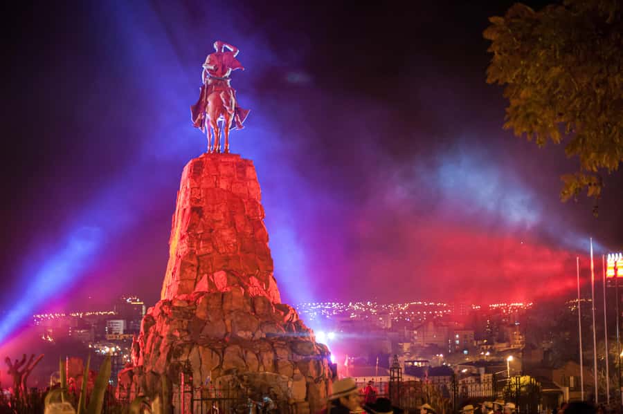 Discover Salta and enjoy the city with a photojournalist - Finishing at the Güemes Monument