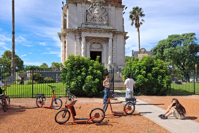 E-Scooter City Tour: Exploring Buenos Aires North & South - Bosques de Palermo and the rose garden