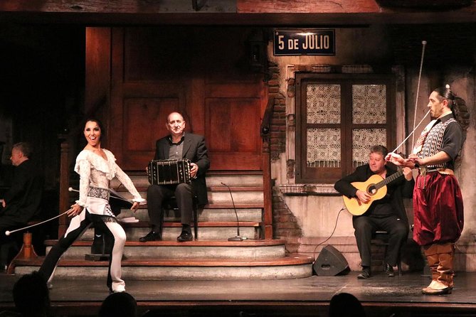 El Aljibe Early Tango Show in Buenos Aires - Choosing between the tango class and wine tasting