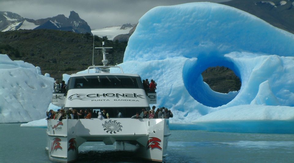 El Calafate: All Glaciers Boat Trip - Upsala Glacier and the scale of the ice