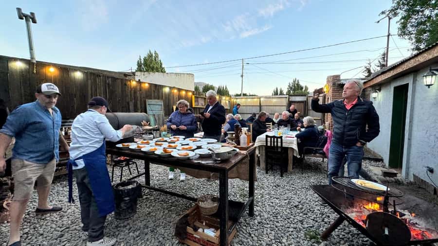 El Calafate: Argentine Cuisine Experience - Key points to know before booking
