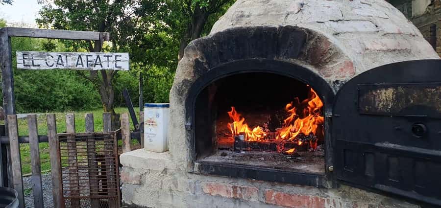 El Calafate: Argentine Cuisine Experience - Starting with vermouth, preserves, and country bread