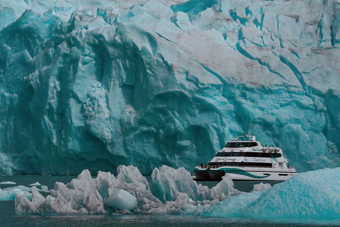 El Calafate: Gourmet Upsala and Spegazzini Glaciers - Who will enjoy this cruise most?