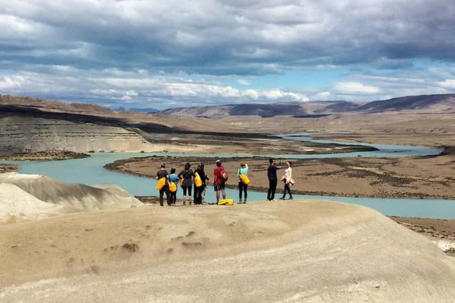 El Calafate: Kayak and Hike La Leona River Tour - Weather, fitness, and what to pack