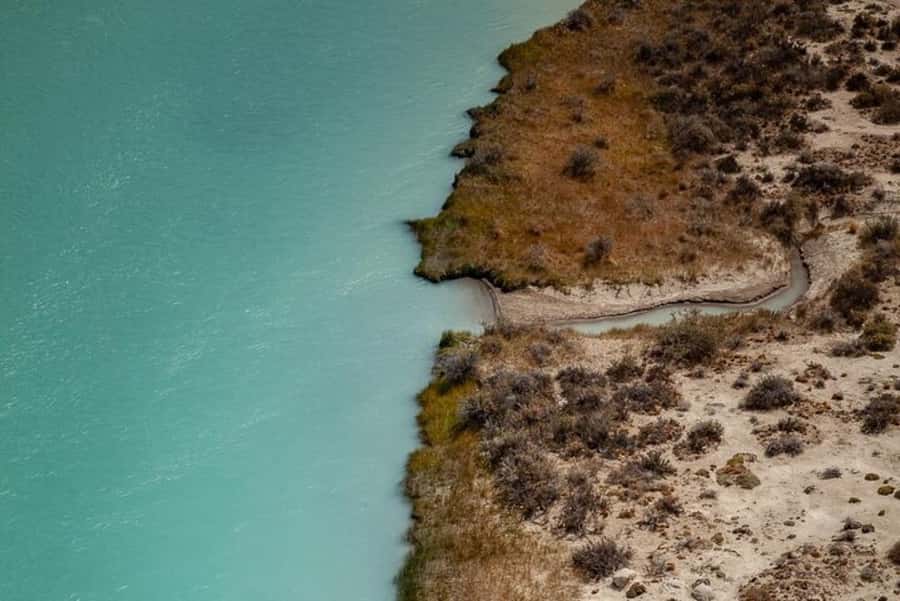 El Calafate: Kayak and Hike La Leona River Tour - The early pickup from El Calafate