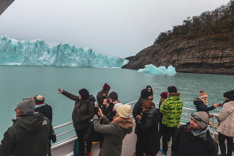 El Calafate: Perito Moreno Glacier & Optional Boat Cruise - Four kilometers of boardwalks and changing viewpoints