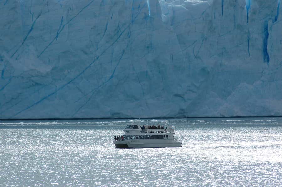 El Calafate: Perito Moreno Glacier & Optional Boat Cruise - Eating, resting, and using your three hours well