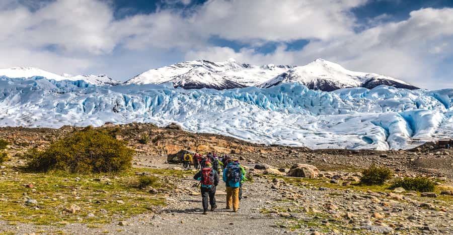 El Calafate: Perito Moreno Glacier Trekking Tour and Cruise - Weather, clothing, and comfort