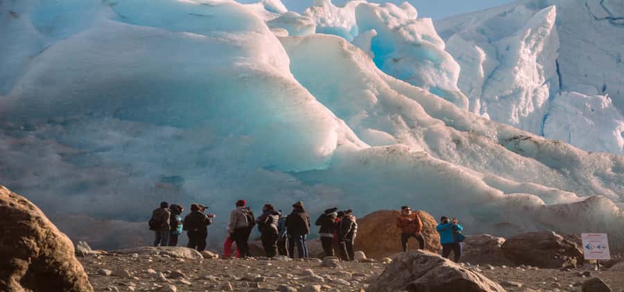 El Calafate: Safari Azul Los Glaciares Trekking Tour - Who should choose Safari Azul