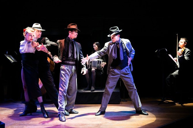 El Querandi Tango Show Buenos Aires - Tango, folk music, gauchos, and Evita