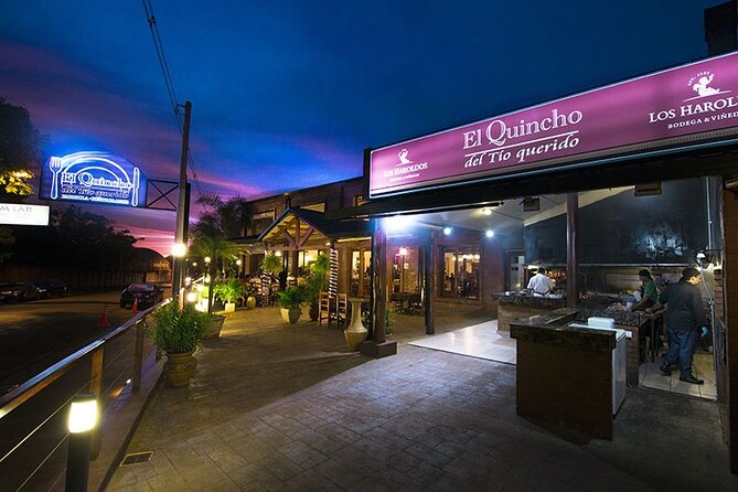 El Quincho Del Tio Querido - Dinner And Show from Foz do Iguaçu - Key Points At A Glance