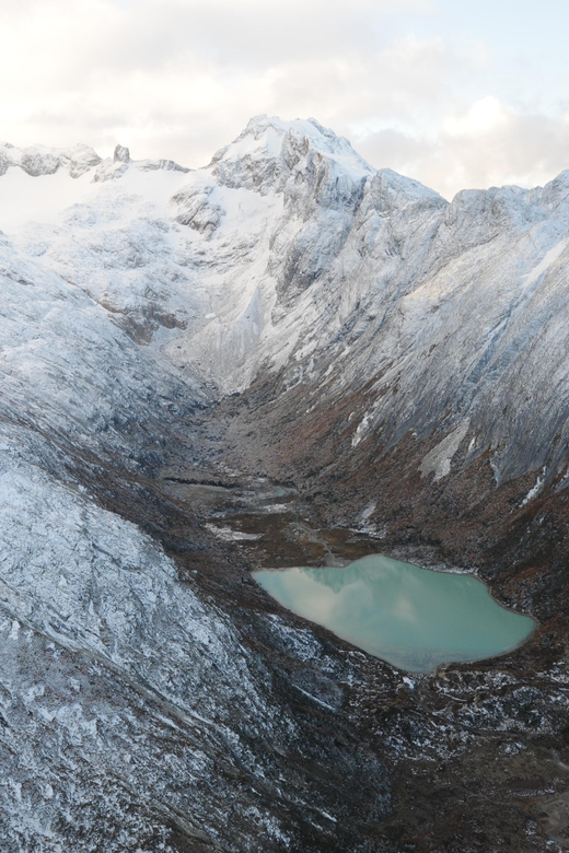 Emerald Lagoon Helicopter seeing - Mountain glaciers and the Ojo del Albino Glacier