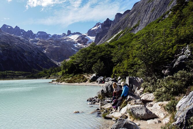 Emerald Lagoon Trekking - Leaving Ushuaia for the Fuegian valleys