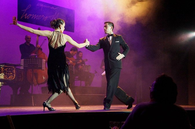 Esquina Homero Manzi Tango Show with Optional Transfer and Dinner - The tango performance at Esquina Homero Manzi