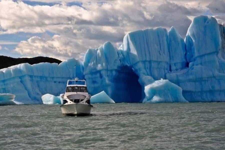 Estancia Cristina Discovery Adventure in El Calafate - Seeing the western Upsala Glacier