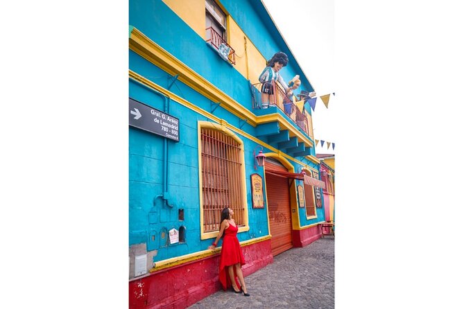 Exclusive Buenos Aires Tour with Photoshoot and Drinks - Drinks, Food, and the Social Pace