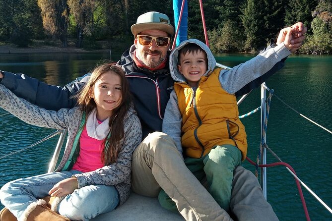 Exclusive Sailboat Trip through the Lakes of Bariloche - The 30-minute bay stop