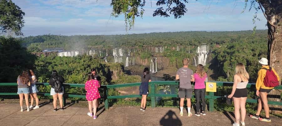 Foz do Iguaçu: Brazil/Argentina Sides Iguazu Falls Day Tour - Key points to know before booking
