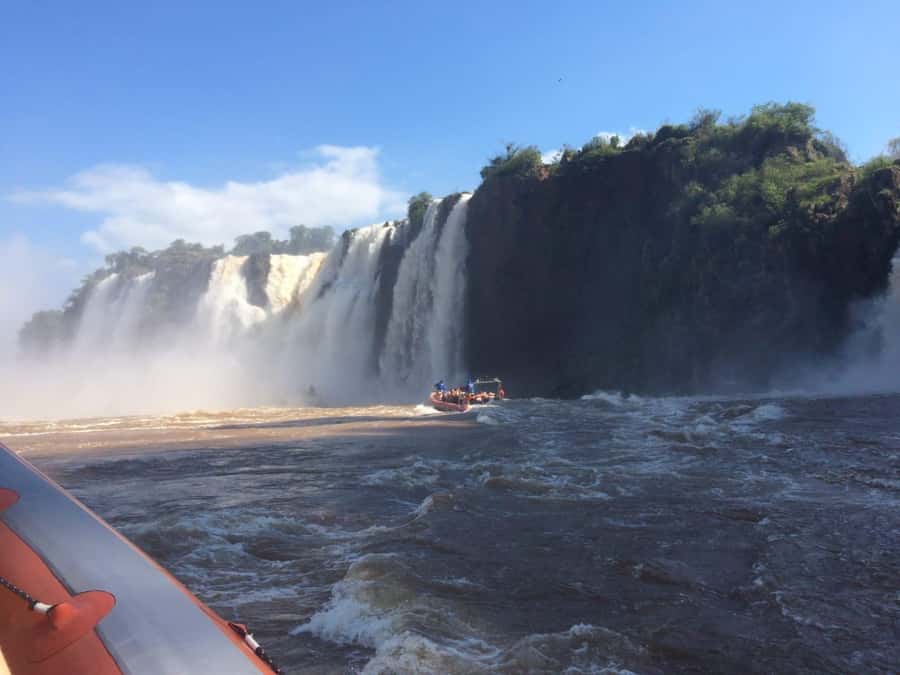Foz do Iguaçu: Brazil/Argentina Sides Iguazu Falls Day Tour - Why seeing both sides of Iguazu Falls matters