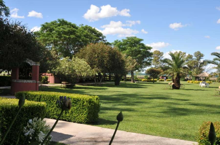From BA: Santa Susana Day Trip with Lunch - Gaucho Party - Folklore music and traditional dance