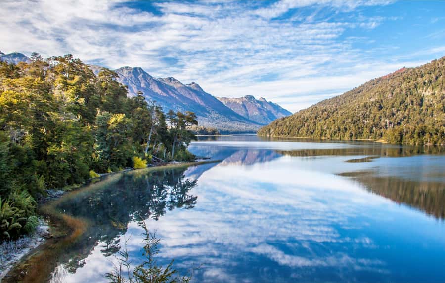 From Bariloche: San Martin de los Andes and 7 Lakes Circuit - Leaving Bariloche via Route 40 and the Limay River
