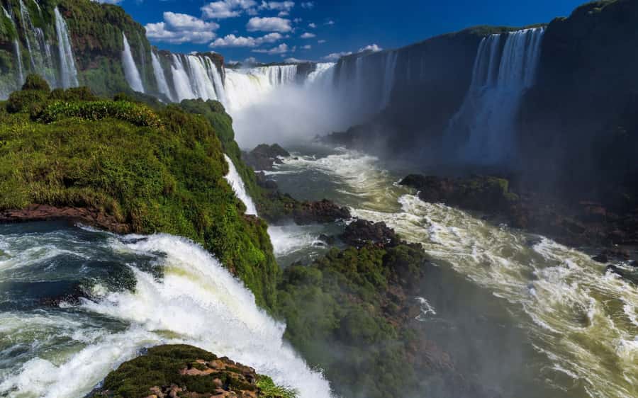 From Buenos Aires: 3-Day Iguazu Falls Tour with Airfare - The Brazilian side brings the big picture