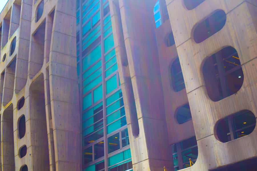From Colonialism to Eclecticism, Buenos Aires arquitectonica - Plaza de Mayo and the city’s founding symbols