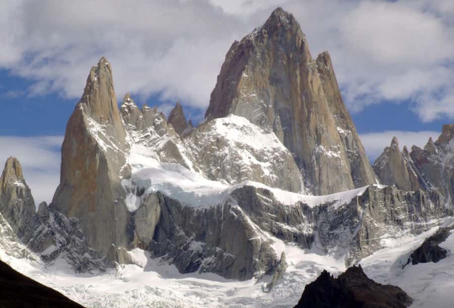 From El Calafate: El Chalten Full-Day Tour and Short Hike - A quiet break at Estancia La Leona