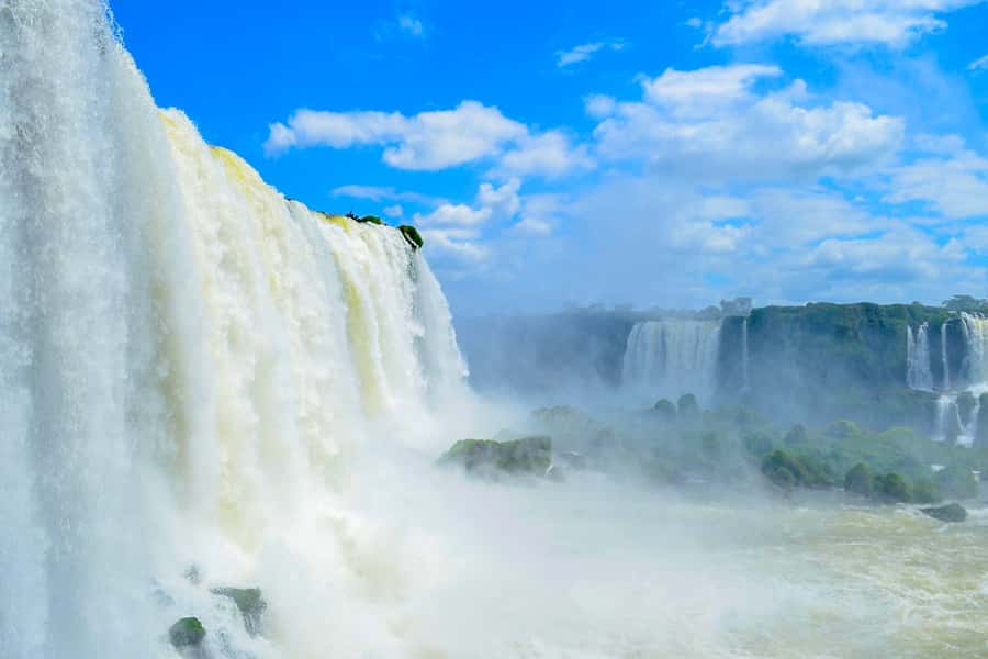 From Foz do Iguaçu: Brazilian Side of the Falls with Ticket - The 1-kilometer trail and its wide views