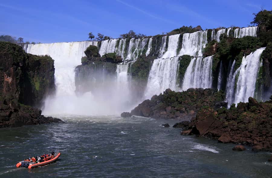 From Foz do Iguaçu: Iguazú Falls Boat Ride Argentina - Lunch and the timing of the afternoon