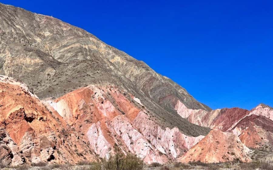 From Jujuy: Salinas Grandes with Purmamarca - Cuesta de Lipán reaches 4,170 meters