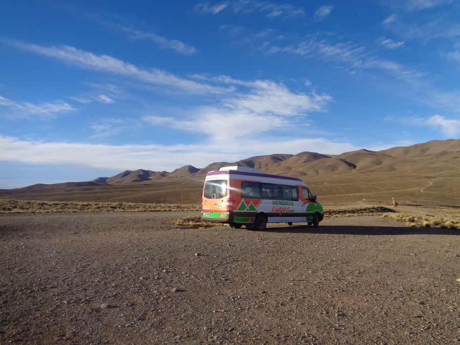 From Mendoza: High Andes Aconcagua Mountain Tour - Las Cuevas and lunch planning