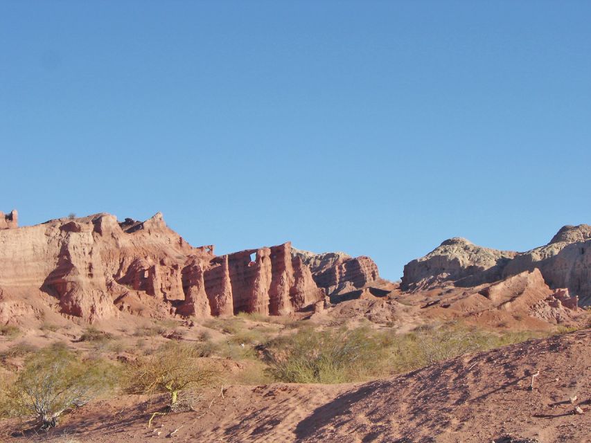 From Salta: Cafayate and Hornocal 2-Day Tour with Transfer - Quebrada de las Conchas: red rock with memorable names