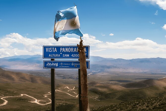 From Salta: Serranías del Hornocal and the hill of 14 colors - Uquía marks the change to Hornocal