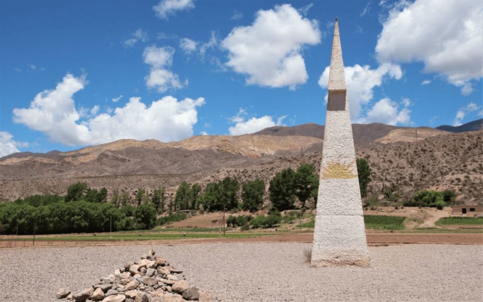 From Salta: Serranías del Hornocal & Hill of 14 Colors Tour - Guides, language, and the human side of the trip