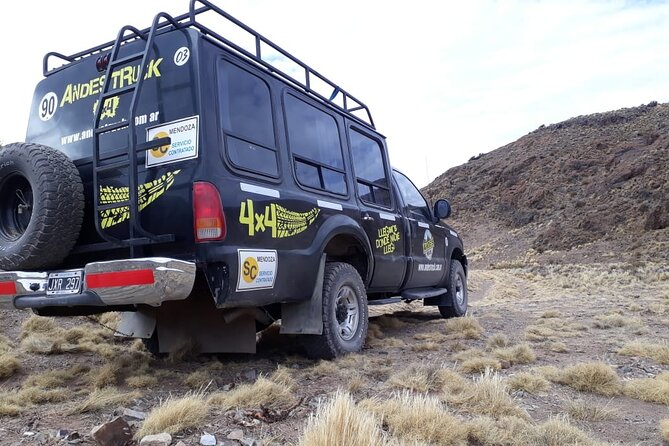 Full Day 4x4 Safari Tour in Villavicencio, Mendoza - Following the old international road and Caracoles